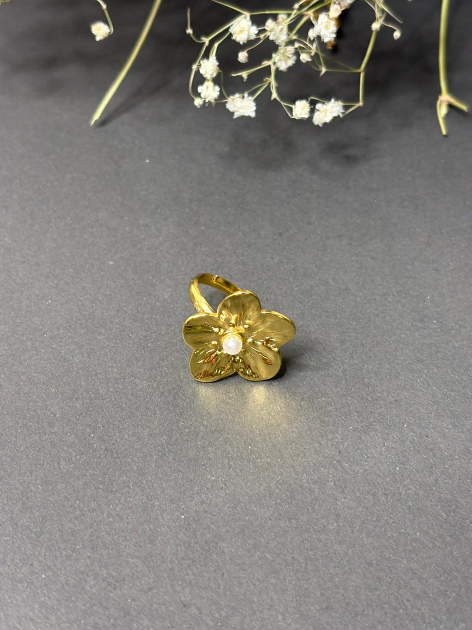 Pearl Bloom Ring