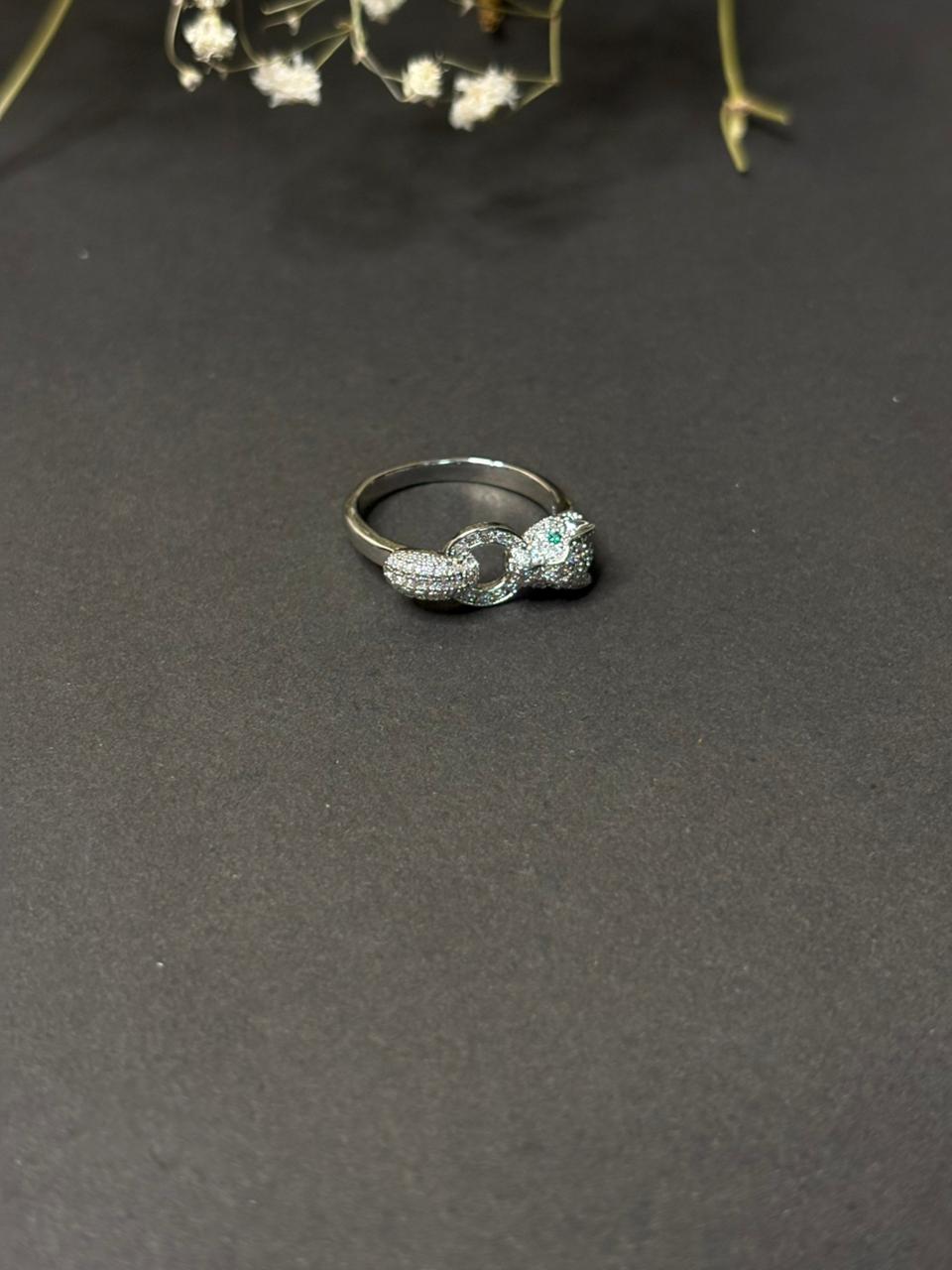 Leopard Loop Ring