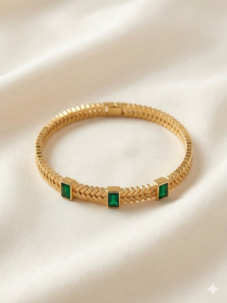 Emerald Link Gold Bracelet